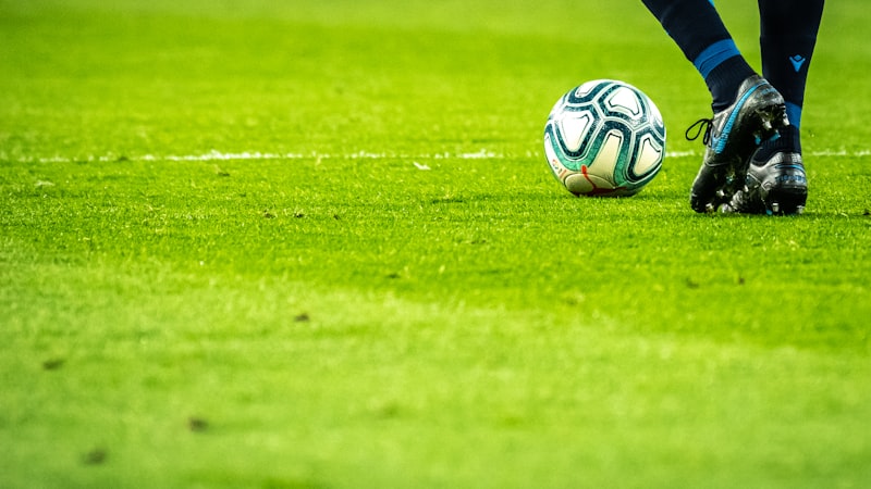 Patati marca, AZ goleia o PSV por 4 a 0 e o Santos vê mais um craque da Vila brilhar longe de casa